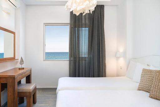 Tropicana Beach Resort Stalós Dış mekan fotoğraf