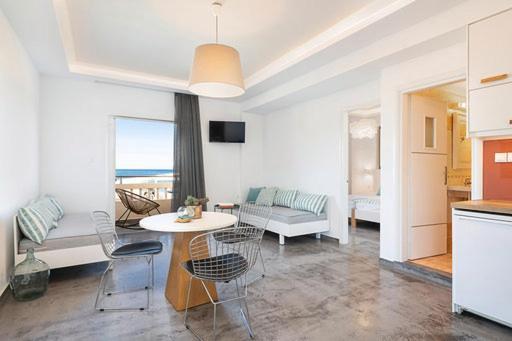 Tropicana Beach Resort Stalós Dış mekan fotoğraf