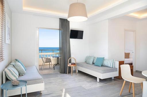 Tropicana Beach Resort Stalós Dış mekan fotoğraf